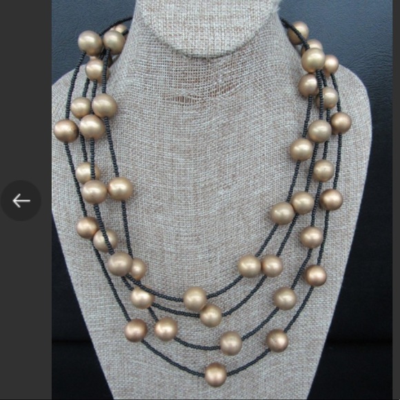 Black and Gold Jewelry Lot - 13 Pieces - Picture 4 of 8